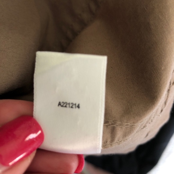 G.I.L.I 3/4 sleeve tie jacket medium tan - Picture 10 of 11